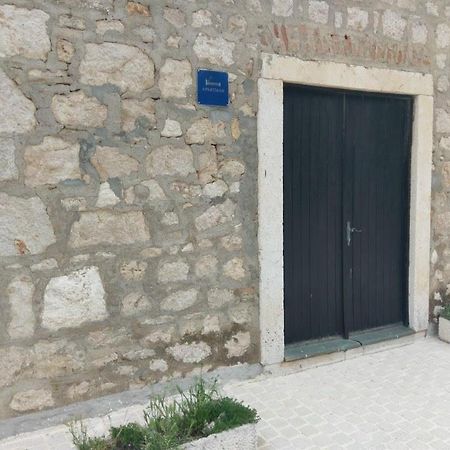 Appartement In Einem Dalmatischen Haus In Novigrad-Dalmatien Neben Zadar Novigrad  Eksteriør bilde